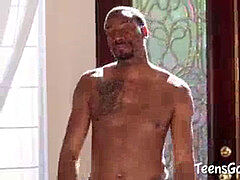 Arabe, Sucer une bite, Homme nu et filles habillées, Adolescente