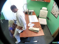 Жопа, Минет, Кончили внутрь, Чешки, Каблуки, Лизание, Милф, Подглядывание