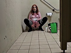 In den arsch, Grosser schwanz, Crossdresser, Im freien, Rotschopf, Abendanzug, Solo, Spielzeuge