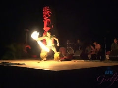 Amateur, Sucer une bite, Éjaculation interne, Branlette thaïlandaise, Branlette thaïlandaise, Huilée, Chatte, Nénés