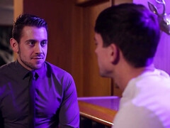 18 ans, Sucer une bite, Gorge profonde, En levrette, Première fois, Branlette thaïlandaise, Hd, Adolescente