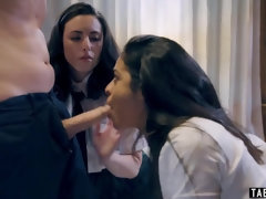 Noire, Sucer une bite, Collège université, Queue, 2 femmes 1 homme, Hd, Fille latino, Nénés