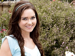 18 летние, Любители, Брюнетки, Мастурбация, Натуральные сиськи, Тощие, Соло, Сиськи