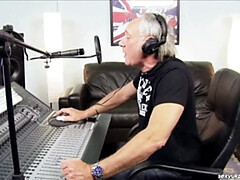 Tetas grandes, Rubia, Británico, Hd, Realidad, Medias largas, Trio