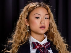 Asiatique, Cul, Blonde, Branlette thaïlandaise, Embrassement, Pov, Rasée, Nénés