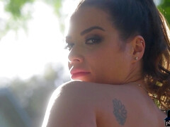 Mooie dikke vrouwen, Grote kont, Mollig, Oudere vrouw, Flexibiel, Moeder die ik wil neuken, Buiten, Alleen