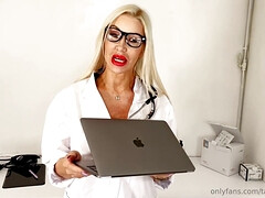 Большие сиськи, Милф, Обнаженные, Киски, Сиськи, Влажная