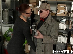 Mooi, Grote mammen, Mollig, Diep in de keel, Handbeurt, Tepels, Kut duiken, Tatoeage