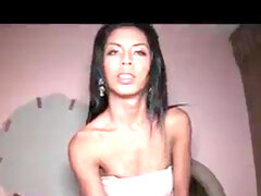 Aziatisch, Pijpbeurt, Gapende, Hardcore, Ladyboy, Slipje, Shemale, Thais