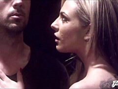 Анальный секс, Большая жопа, Большой член, Блондинки, Минет, Собачьи, Натуральные сиськи, Молоденькие