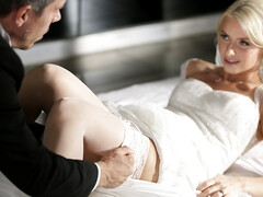 ブロンド, 結婚, カップル, 中出し, バック, 毛深い, パンティ, ストッキング
