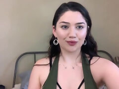 Gros cul, Gros seins, Béant, Branlette thaïlandaise, Masturbation, Mère que j'aimerais baiser, Solo, Dénudage