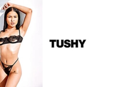 Amateur, Grosse bite, Brunette brune, En levrette, Noir ébène, Talons, Interracial, Maigrichonne