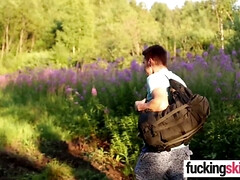 Amateur, Mamada, Pajear, Al aire libre, Pequeña, Público, Flaco, Apretado