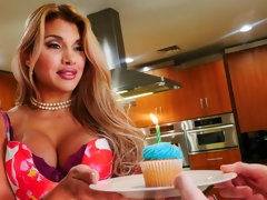 Lamer culo, Tetas grandes, Rubia, Mamada, Estilo perrito, Pajear, Besar, Madres para coger