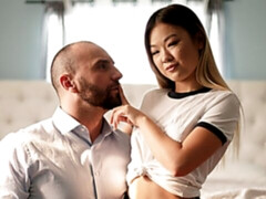 アジア人, フェラチオ, 手コキする, キス, なめる, オマンコ, 剃毛, ティーン