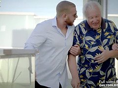 Mooi, Blond, Rondborstig, Moeder die ik wil neuken, Moeder, Kut duiken, Schreeuwen, Stiefmoeder