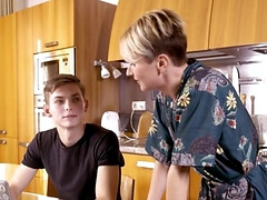 ブロンド, バック, キッチン, 下着, ロシア人, ショートヘア, ストッキング, オッパイの