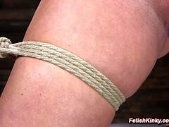 Cul, Bondage domination sadisme masochisme, Bondage, Brunette brune, Bâillonner, Douleur, Rugueux, Esclave