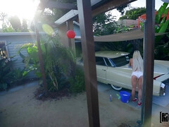 Amateur, Culo, Rubia, Mamada, Coche, Al aire libre, Perforación, Chorro