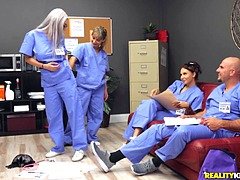 Rubia, Mamada, Tetona, Médico, Hd, Montar, Paja con tetas, Uniforme