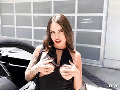 Tempting MILF Suttin Brazzers video