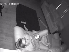 Grote mammen, Gevangen, Vrouw, Vingeren, Orgasme, Kut duiken, Vibrator, Nat