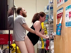 素人, ぽっちゃり, デカパイ, 衣服着たままセックス, カップル, 中出し, 淫乱熟女, ハメ撮り