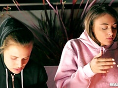 Любители, Азиатки, Большая жопа, На кухне, Лесбиянка, Лизание, Натуральные сиськи, Пирсинг