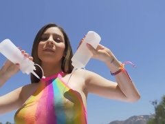 Braunhaarige, Handjob, Hd, Lecken, Muschi, Rasiert, Titten, Nass