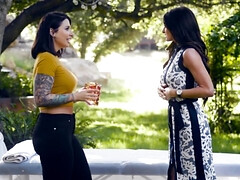 Culo grande, Tetas grandes, Hd, Lesbiana, Lamidas, Masaje, Al aire libre, Coño