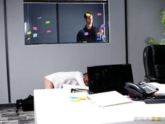 Tussi, Grosser schwanz, Blasen, Vollbusig, Hardcore, Büro, Pornostars, Realität