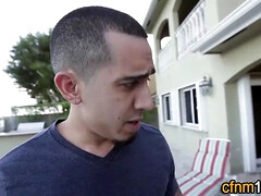 素人, フェラチオ, 着衣女と全裸男, イマラチオ, 手コキする, Hd, アウトドア, 現実