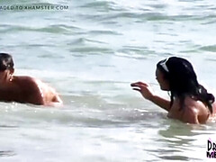 Amateur, Playa, Morena, Comida, Hd, Lesbiana, Desnudo, Público