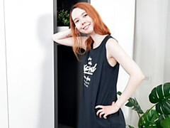 18 jahre, Leie, Arsch, Fingern, Masturbation, Dürr, Entkleiden, Titten