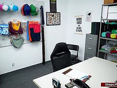 Enthousiasteling, Blond, Gevangen, Handbeurt, Hardcore, Kantoor, Politie, Straf