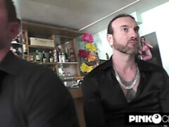 Cul, Gros cul, Pénétrer avec le poing, Énorme, Italienne, Jarretelles, Nénés, Jouets