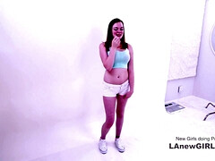 18 ans, Amateur, Sucer une bite, Gorge profonde, Orgasme, Lécher le sphincter, Allumeuse, Serré