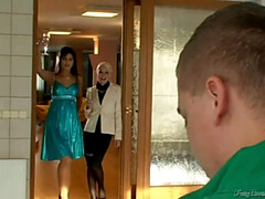 Blond, Bruinharig, Vingeren, Hakken, Moeder die ik wil neuken, Pissen, Kousen, Trio