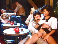 Tir de sperme, Groupe, Lingerie, Orgie, Petite femme, Rousse roux, Rétro, Nénés