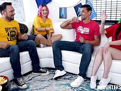 Gros cul, Brunette brune, Tir de sperme, Faciale, Groupe, Hd, Mère que j'aimerais baiser, De plein air