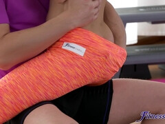 Sucer une bite, En levrette, Européenne, Gym, Léchez, Chatte, Sport, Gicler