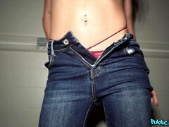 Leie, Grosser schwanz, Grosse titten, Blasen, Im freien, Tätowierung, Titten, Nass