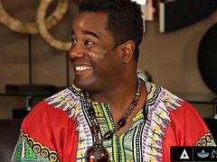 デカチン, デカパイ, 黒人, フェラチオ, 黒人, 異人種間, ラティーナ, マッサージ