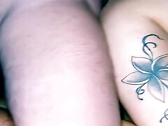 Amateur, Gros cul, En levrette, Femelle, Masturbation, Mère que j'aimerais baiser, Orgasme, Tatouage