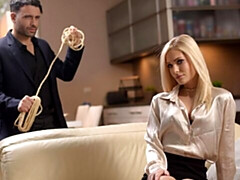 18 jaar, Anaal, Grote kont, Grote lul, Blond, Hondjeshouding, Natuurlijke tieten, Tiener