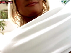 Leie, Blasen, Vollbusig, Kehlenfick, Milf, Mann mann frau, Ablutschen, Flotter dreier