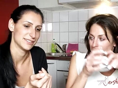 Любители, Жопа, Большая жопа, Большие сиськи, Лесбиянка, Зрелые, Милф, Молоденькие