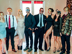 Blond, Bruinharig, Hondjeshouding, Groep, Handbeurt, Masker, Feest, Rijden