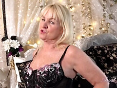 Blondine, Hd, Lingerie, Milf, Mutti, Solo, Sohn, Strümpfe